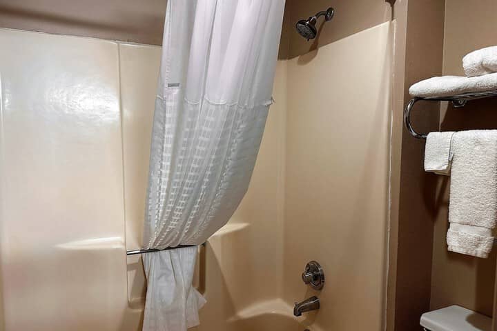 Room 19 of 25